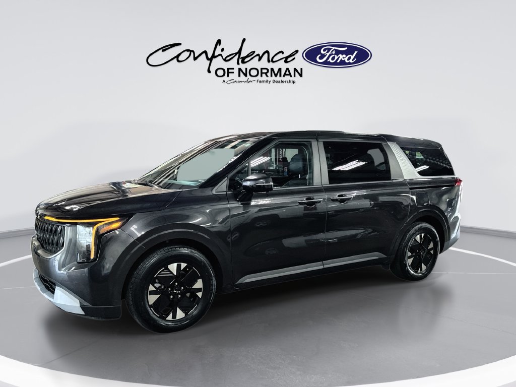 Used 2026 Kia Carnival LXS FWD image 4