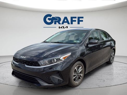 Used 2024 Kia Forte LXS w/ LXS Technology Package FWD image 1