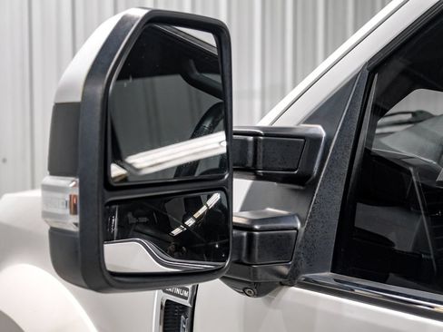 Used 2021 Ford F450 Platinum w/ FX4 Off-Road Package AWD/4WD image 33