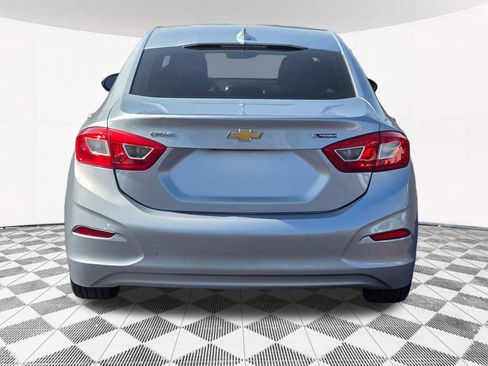 Used 2017 Chevrolet Cruze Premier FWD image 17