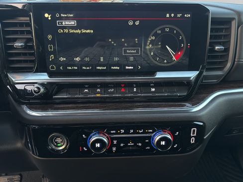 Certified 2024 GMC Sierra 1500 SLE image 17