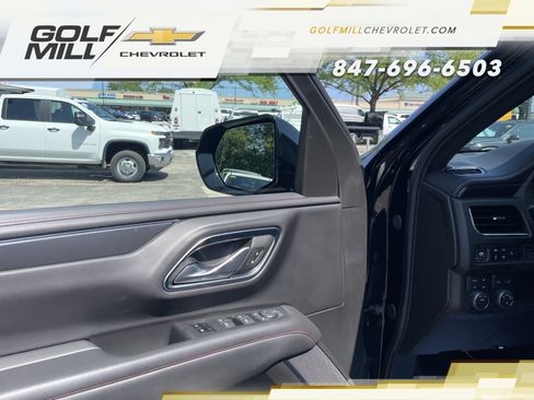 Used 2024 Chevrolet Suburban RST w/ Luxury Package AWD/4WD image 12