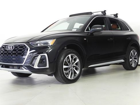 Used 2023 Audi Q5 2.0T Premium Plus w/ Premium Plus Package image 2