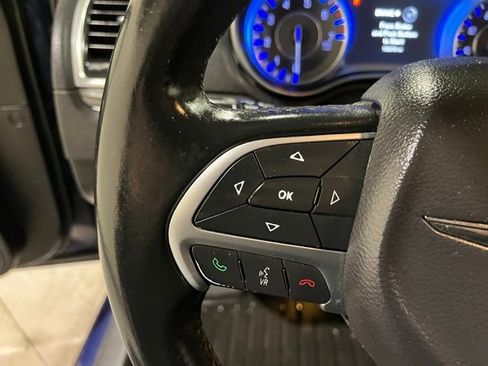 Used 2016 Chrysler 300 Limited w/ Driver Convenience Group image 23