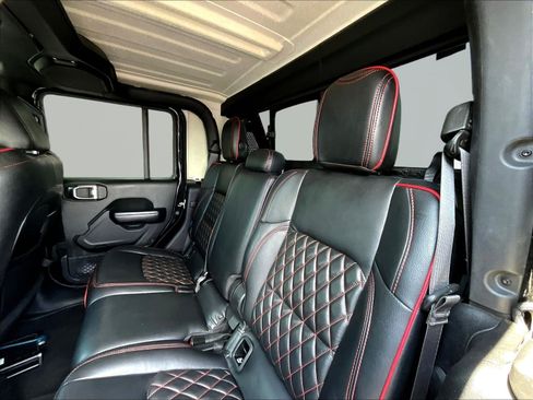 Used 2020 Jeep Gladiator Sport w/ Quick Order Package 24S AWD/4WD image 19