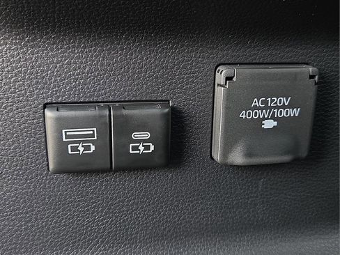 New 2026 Toyota Tundra Limited AWD/4WD image 15