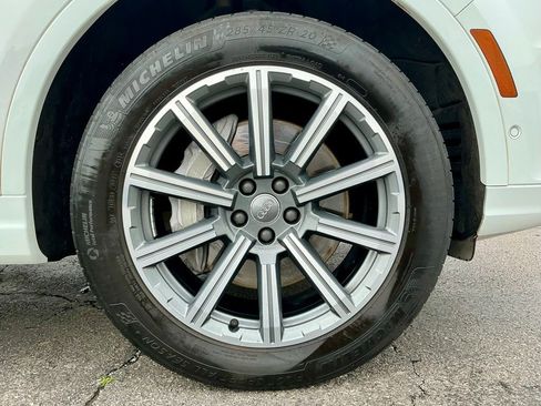 Used 2019 Audi Q7 3.0T Premium Plus w/ Premium Plus Package AWD/4WD image 21