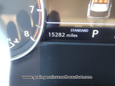 Used 2023 Nissan Rogue SV w/ SV Premium Package image 15