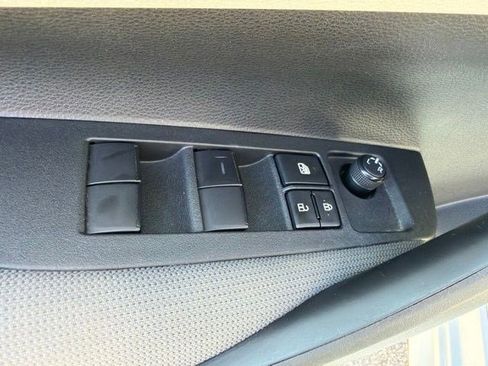 Used 2023 Toyota Corolla LE FWD image 11