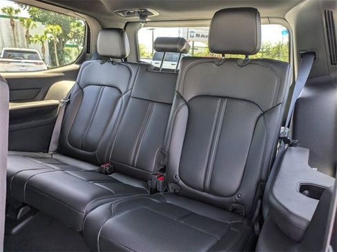 New 2025 Jeep Wagoneer Base w/ Convenience Group I image 14