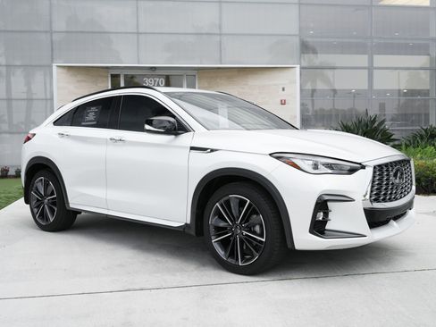 Certified 2025 INFINITI QX55 Luxe w/ Cargo Package AWD/4WD image 2