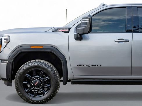 Used 2024 GMC Sierra 2500 AT4 w/ AT4 Premium Plus Package image 10