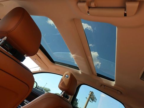 Used 2019 Jaguar XJ R-Sport RWD image 49