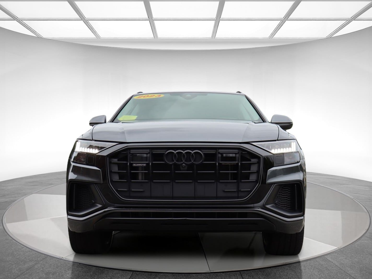 Used 2023 Audi Q8 Premium Plus w/ Premium Plus Package AWD/4WD image 2