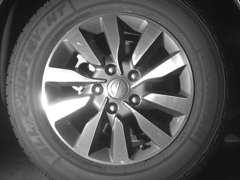 Used 2023 Chrysler Pacifica Touring-L image 15