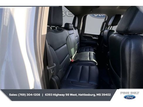 Used 2025 GMC Sierra 2500 SLE w/ SLE Value Package; AWD/4WD image 21