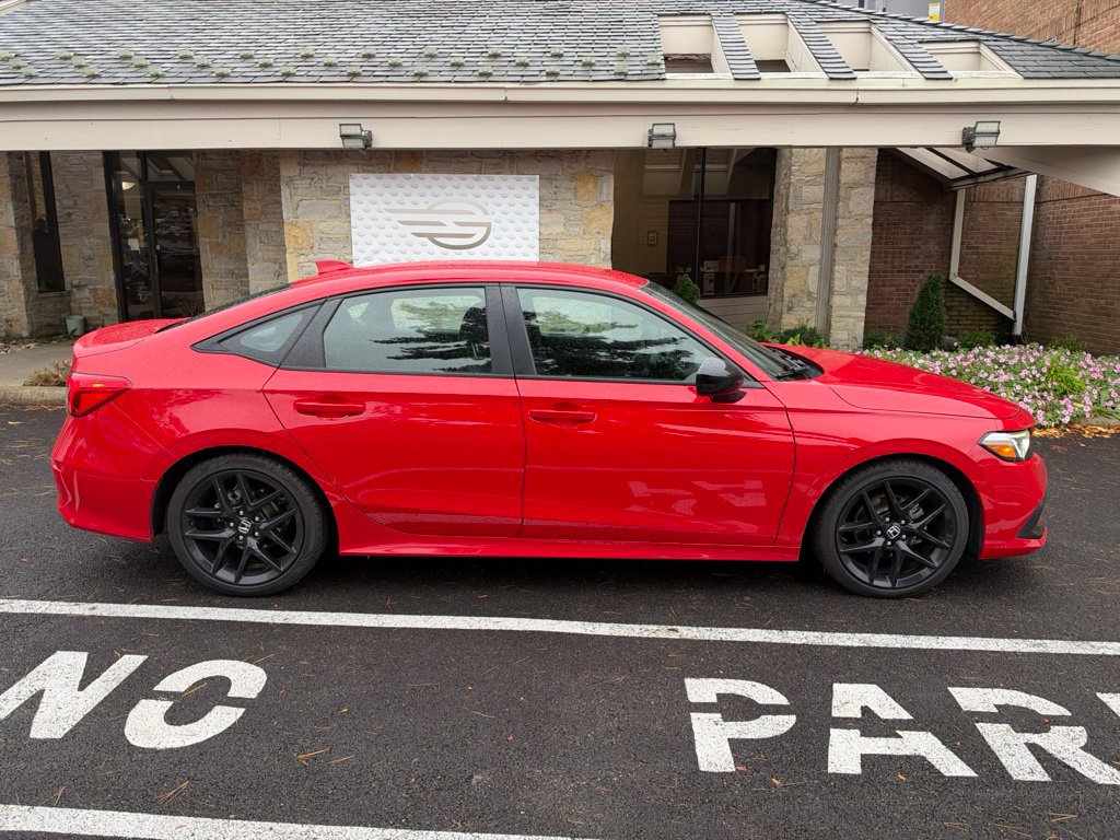 Used 2024 Honda Civic Sport image 10
