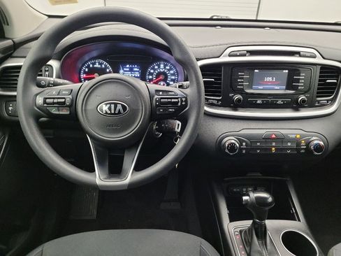 Used 2016 Kia Sorento FWD image 22