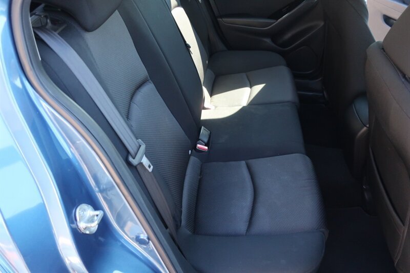 Used 2018 MAZDA MAZDA3 Sport FWD image 27