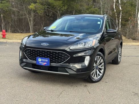 Used 2022 Ford Escape Titanium AWD/4WD image 1