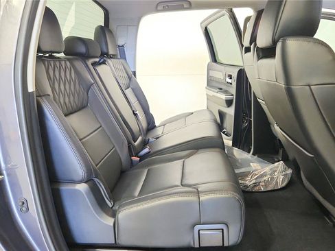 Used 2018 Toyota Tundra Platinum AWD/4WD image 29