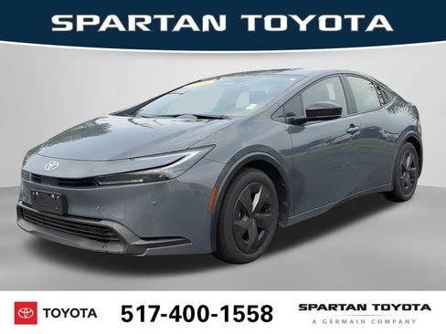 Used 2024 Toyota Prius LE FWD image 1