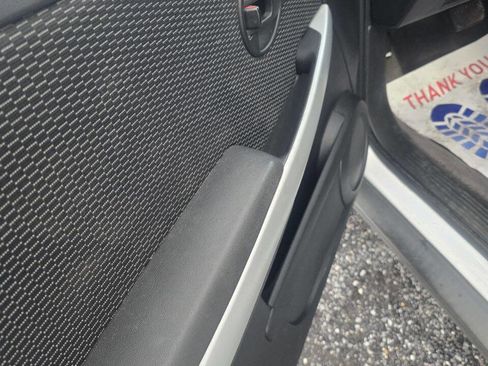 Used 2009 Pontiac Torrent 2WD image 19