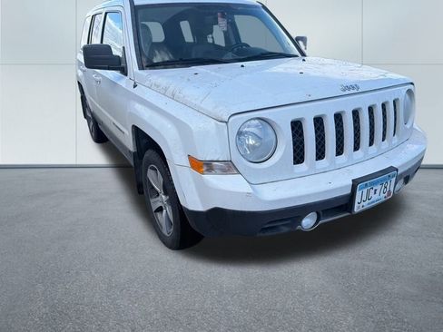 Used 2016 Jeep Patriot High Altitude image 2