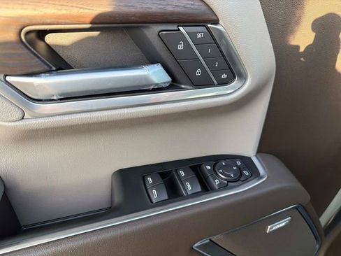 New 2026 GMC Sierra 1500 SLT w/ SLT Premium Plus Package image 18