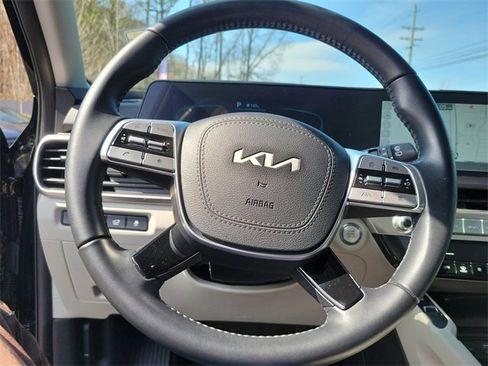 Used 2025 Kia Telluride S image 23