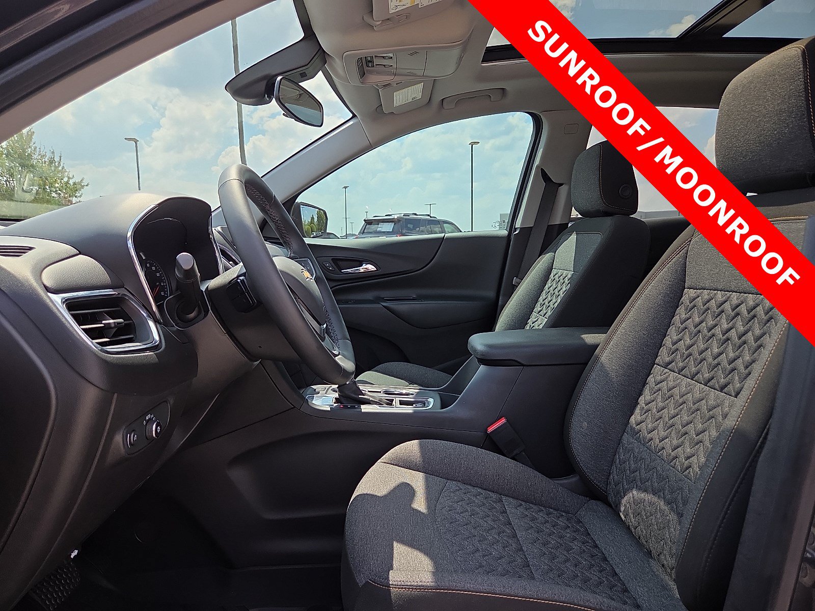 Used 2023 Chevrolet Equinox LT FWD image 15