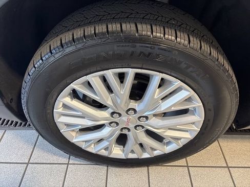 Used 2026 GMC Acadia Elevation w/ Elevation Premium Package FWD image 5
