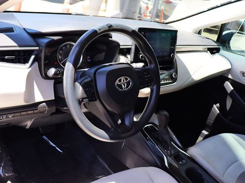 Used 2022 Toyota Corolla LE w/ Carpet Mat Package (TMS) FWD image 37