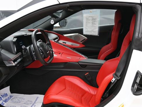 Used 2023 Chevrolet Corvette Stingray Preferred Cpe w/ Z51 Performance Package RWD image 19
