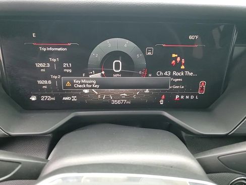 Used 2024 GMC Acadia Elevation image 18