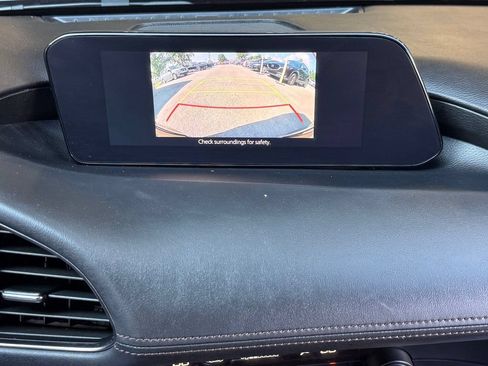 Used 2021 MAZDA MAZDA3 s FWD image 35