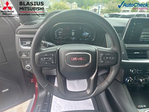 Used 2023 GMC Yukon AT4 w/ AT4 Premium Package AWD/4WD image 25