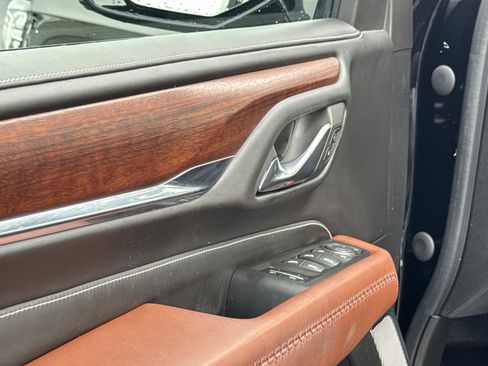 Used 2023 GMC Yukon Denali Ultimate image 20