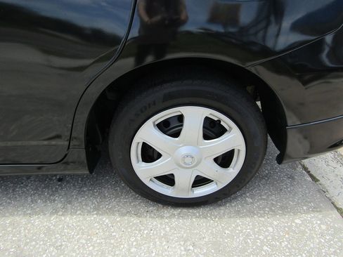 Used 2009 Toyota Matrix FWD image 14