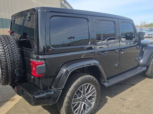 Used 2024 Jeep Wrangler High Altitude image 4