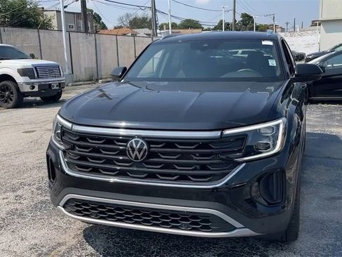 Used 2024 Volkswagen Atlas Cross Sport SE image 30