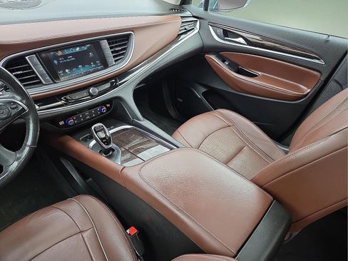 Used 2019 Buick Enclave Avenir w/ Avenir Technology Package image 13