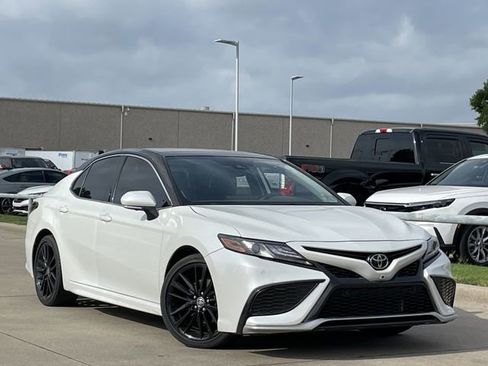 Used 2024 Toyota Camry XSE w/ Navigation Package FWD image 2