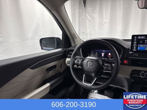 New 2026 Honda Pilot Touring image 26