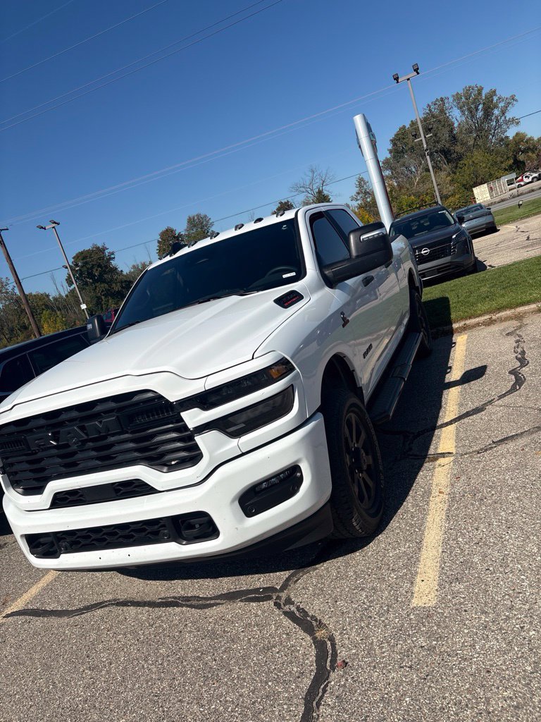 Used 2026 RAM 3500 Big Horn AWD/4WD image 1
