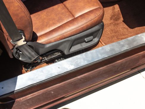 Used 2013 Chevrolet Caprice RWD image 38