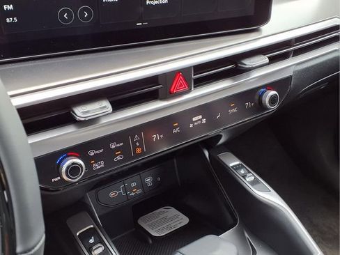 New 2026 Kia Sorento S AWD/4WD image 6
