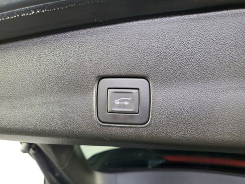 Used 2023 Chevrolet TrailBlazer RS w/ Sun and Liftgate Package FWD image 34