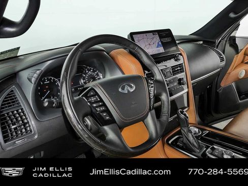 Used 2024 INFINITI QX80 Sensory AWD/4WD image 4