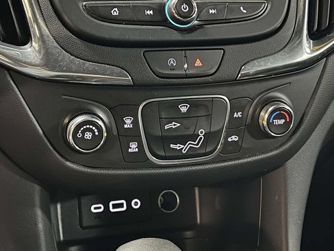 Used 2023 Chevrolet Equinox LT w/ LPO, Floor Liner Package AWD/4WD image 19